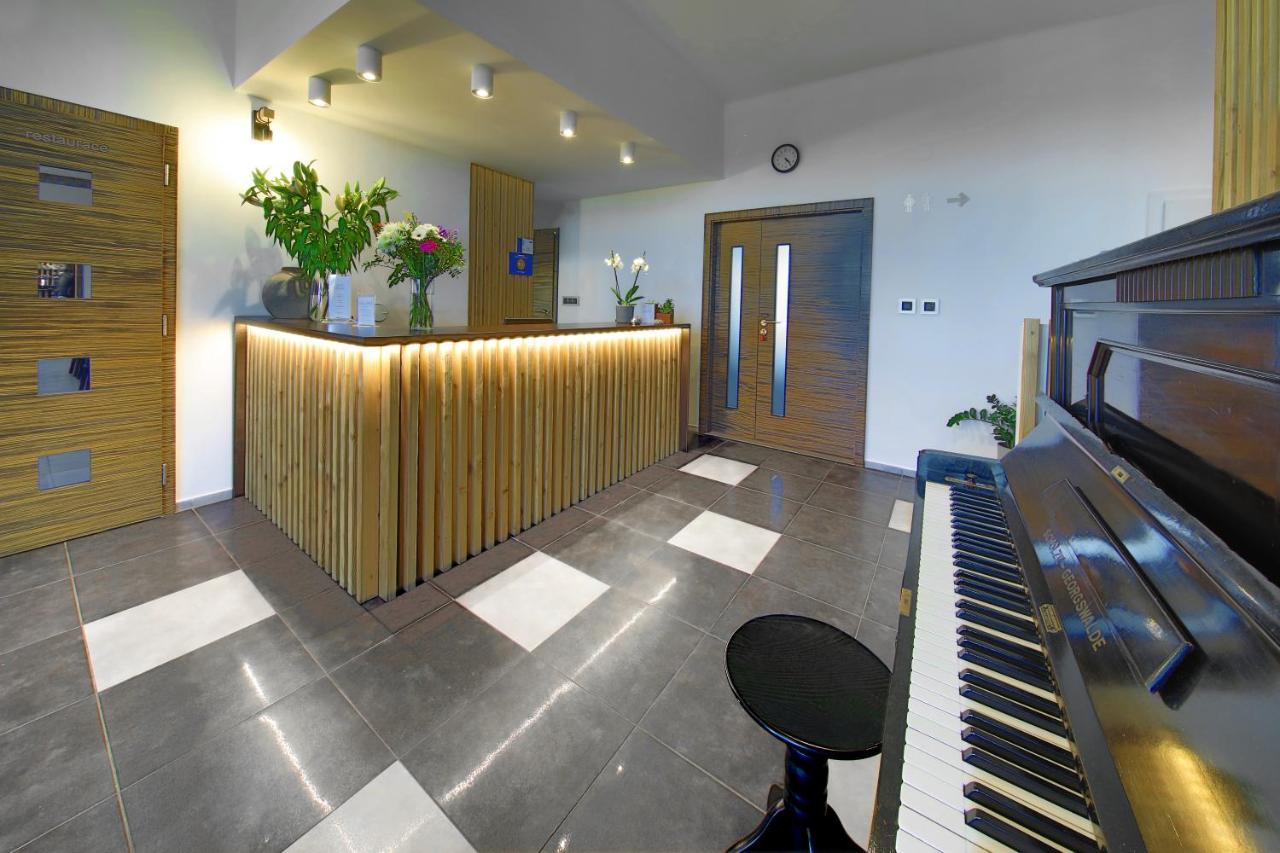 Hotel Brada Jičín Εξωτερικό φωτογραφία