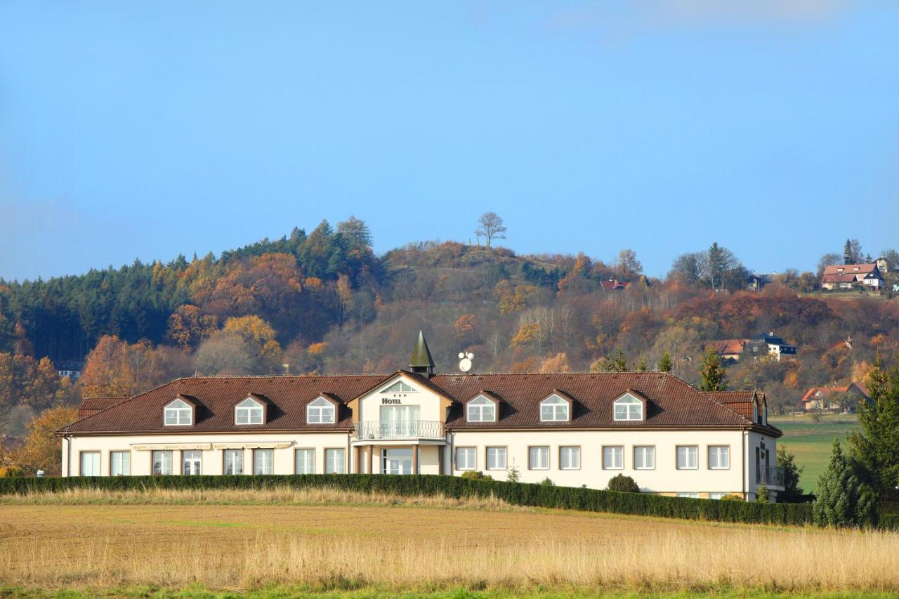 Hotel Brada Jičín Εξωτερικό φωτογραφία