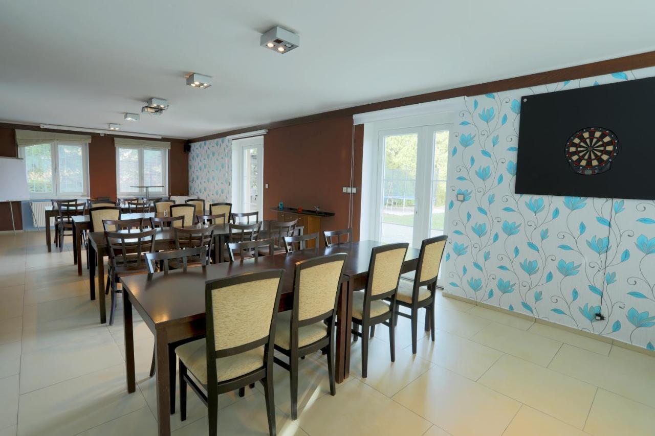 Hotel Brada Jičín Εξωτερικό φωτογραφία