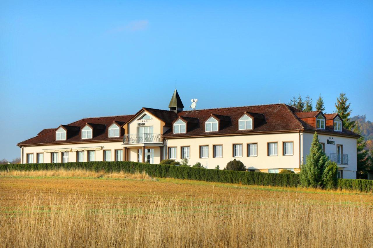 Hotel Brada Jičín Εξωτερικό φωτογραφία